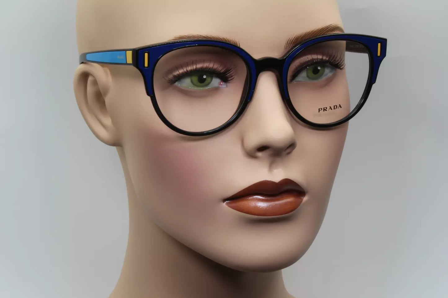 Prada VPR08U SUI-1O1