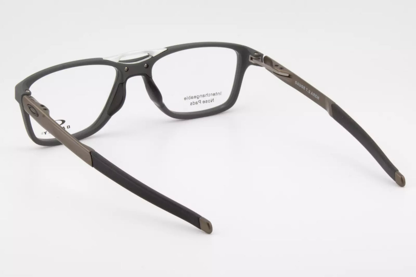 Oakley OX8113 GAUGE 7.2 ARCH 0255